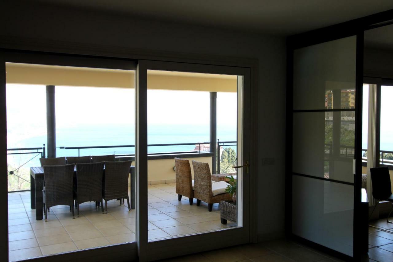 Coral - Holidays Feriehus Taormina